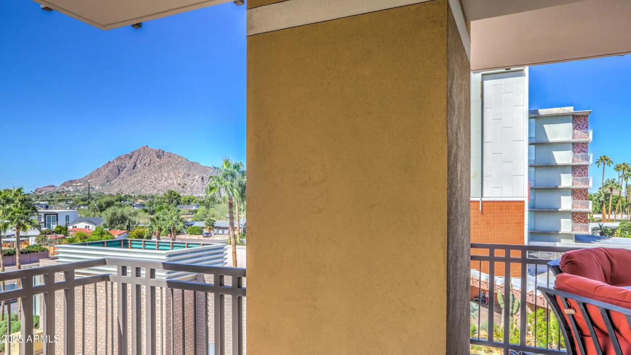 Real Estate Picture 32