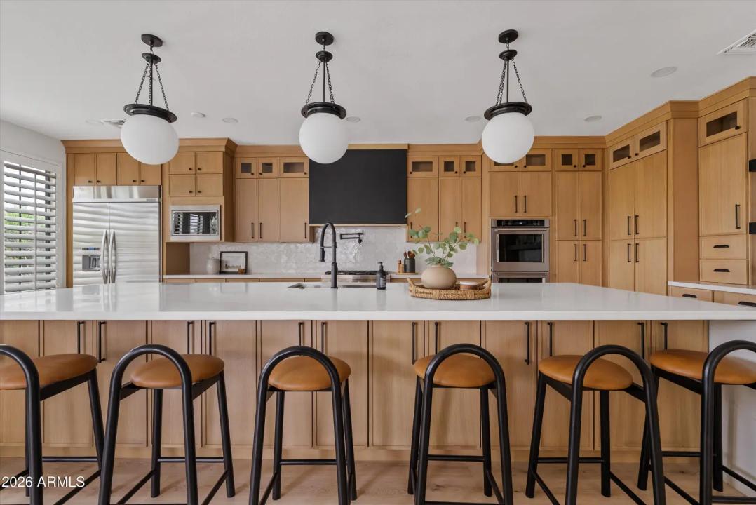 Real Estate Picture 7