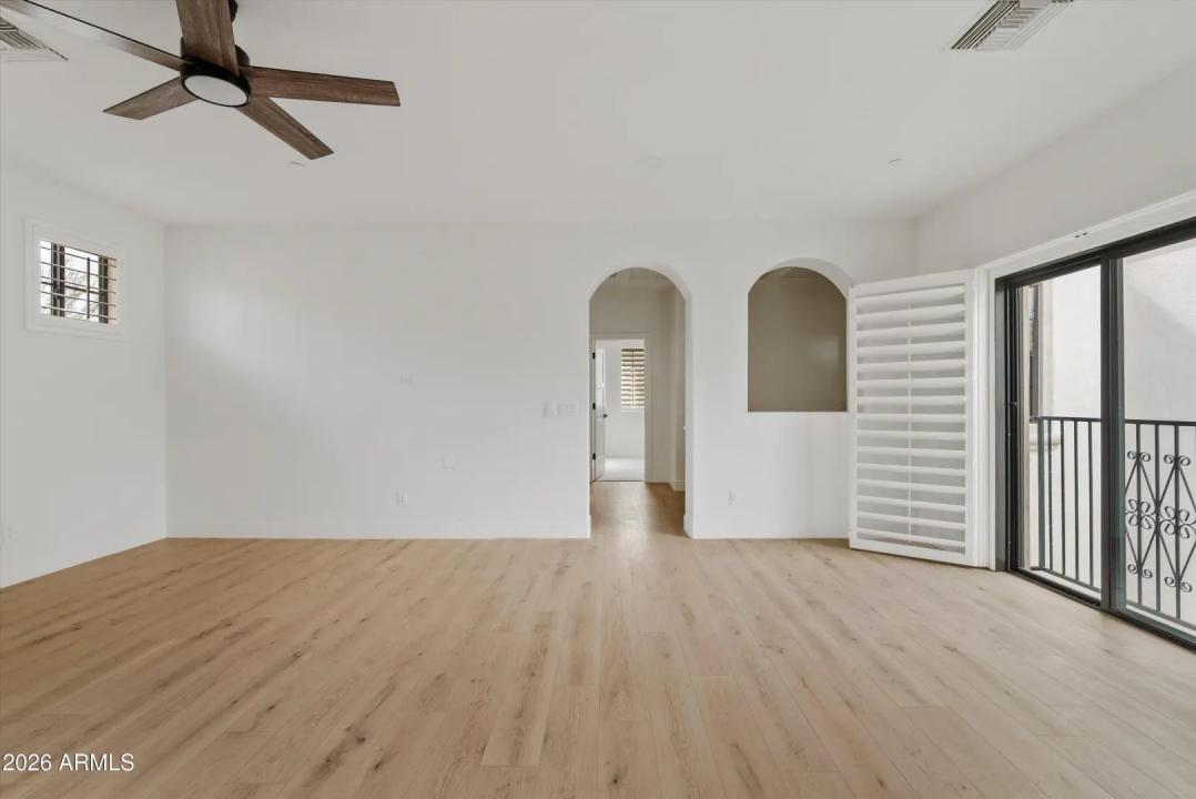 Real Estate Picture 20