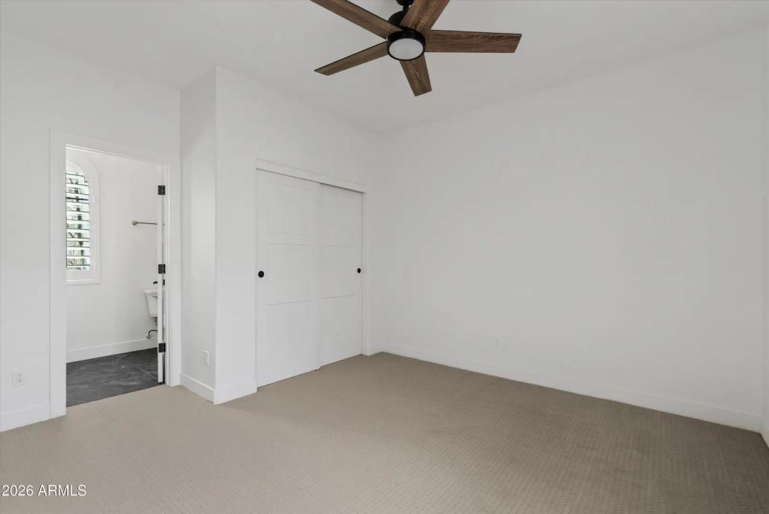 Real Estate Picture 32