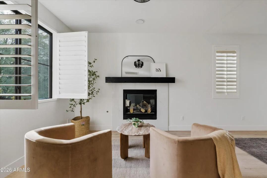 Real Estate Picture 34