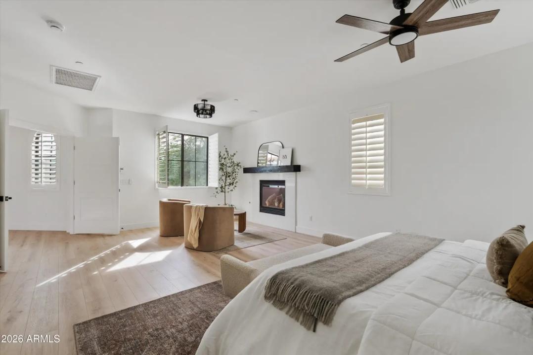 Real Estate Picture 36