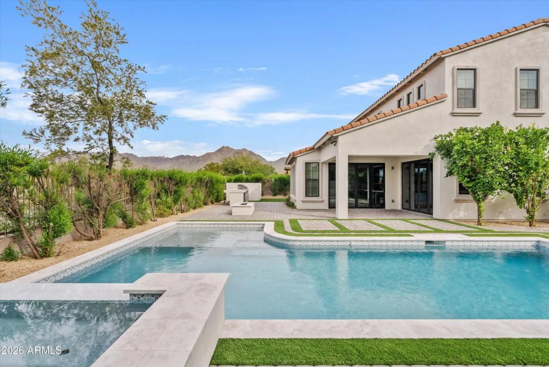 Real Estate Picture 45