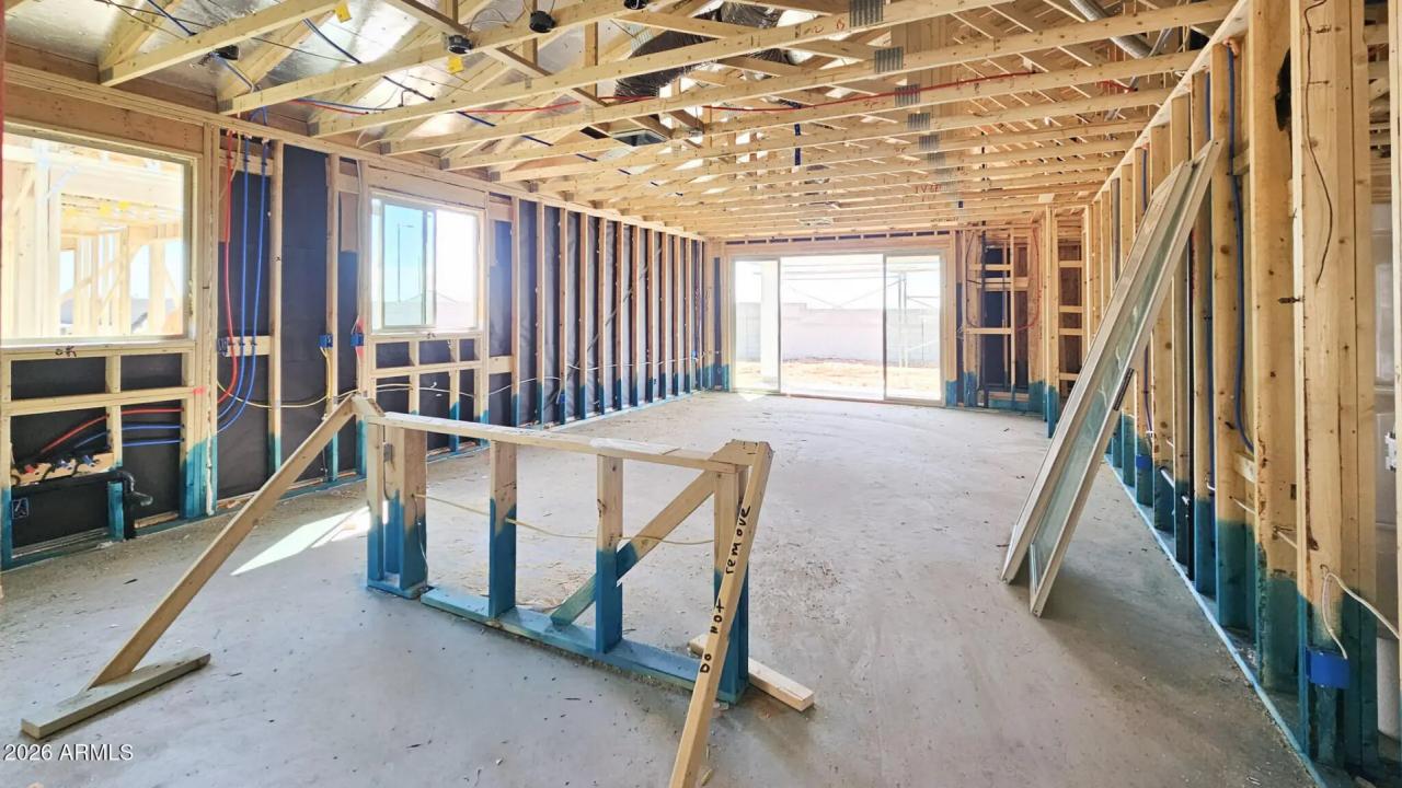 Real Estate Picture 3