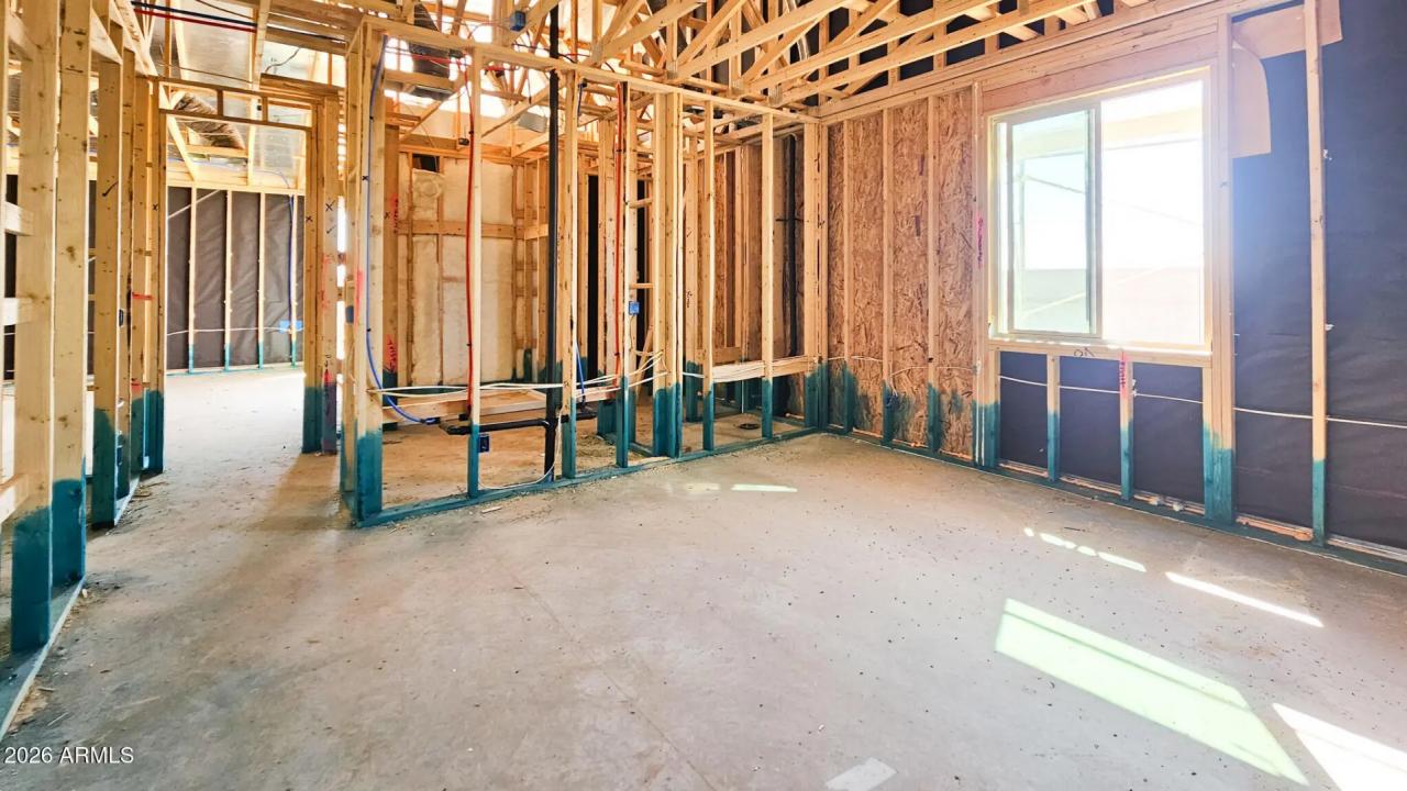 Real Estate Picture 5