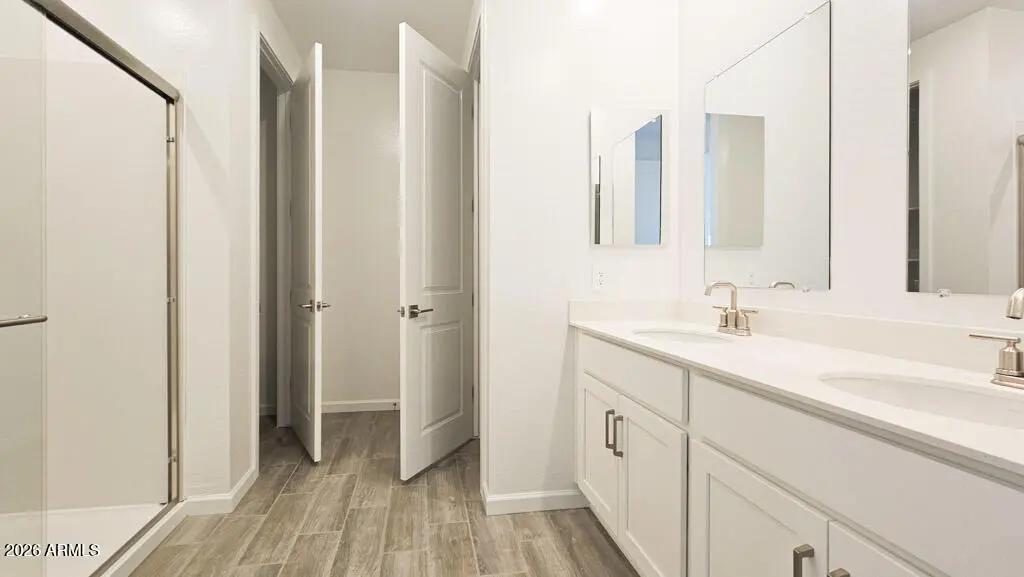 Real Estate Picture 5