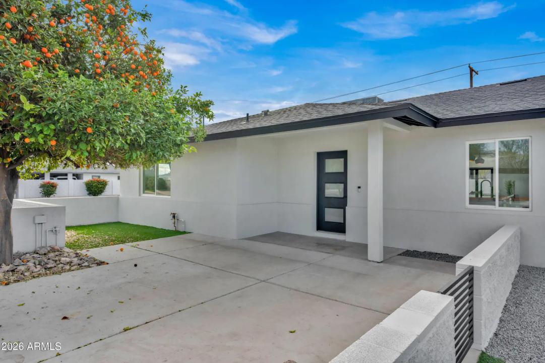 Real Estate Picture 2