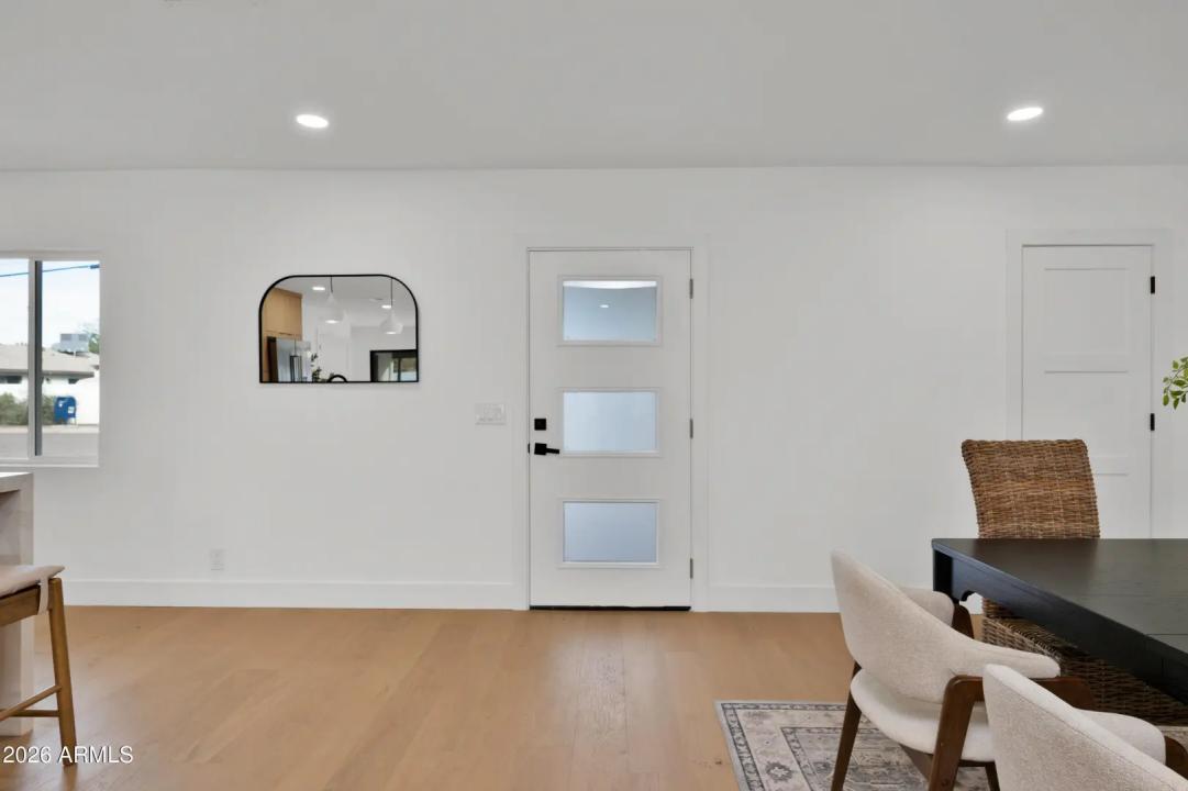 Real Estate Picture 6