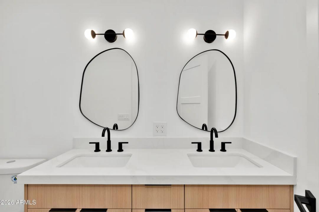 Real Estate Picture 35