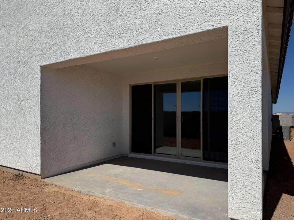 Real Estate Picture 10