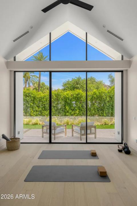 Real Estate Picture 19