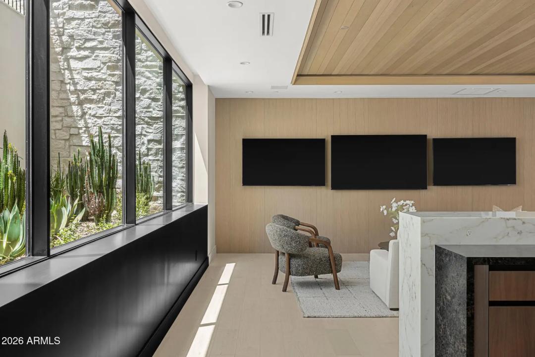 Real Estate Picture 31