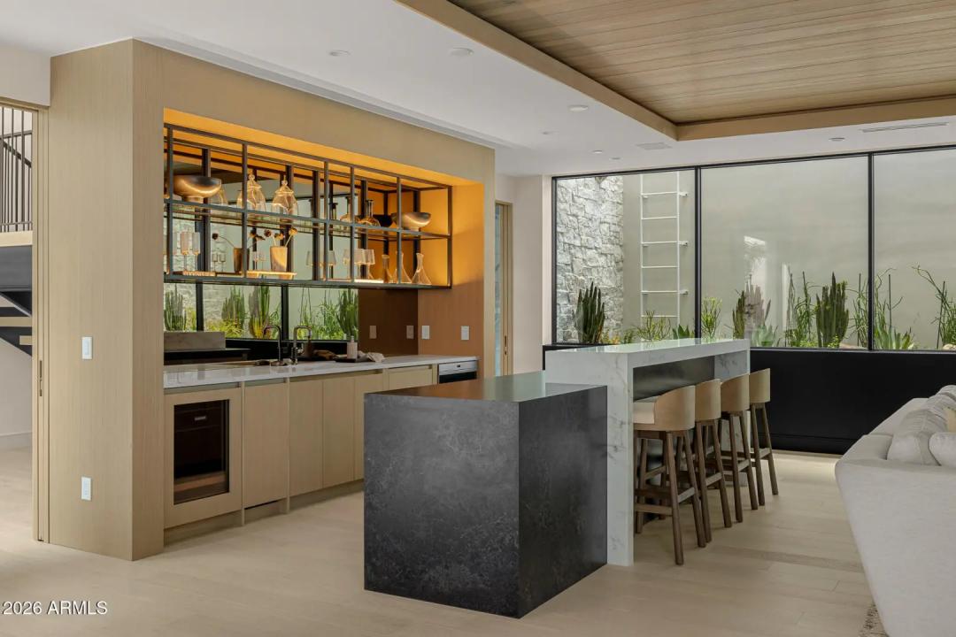 Real Estate Picture 32