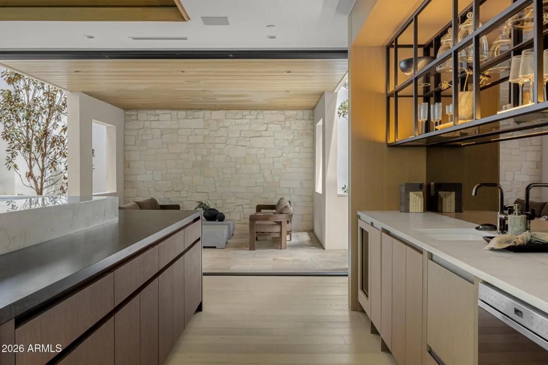 Real Estate Picture 33