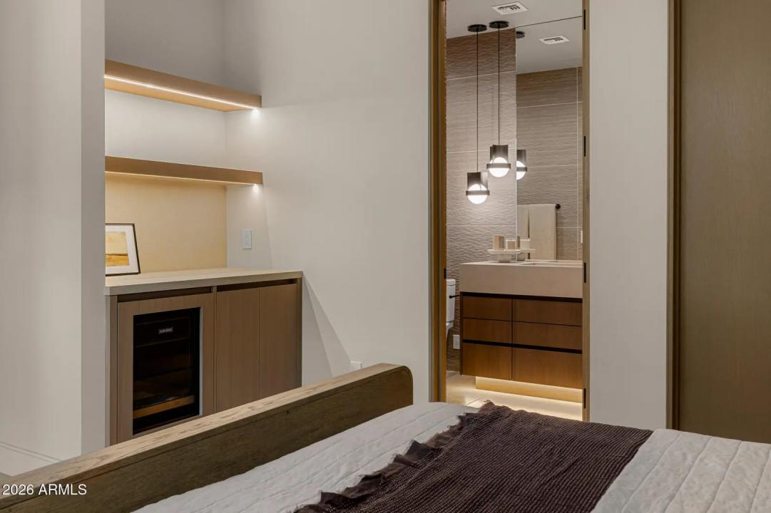 Real Estate Picture 38