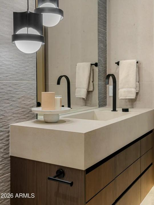 Real Estate Picture 44