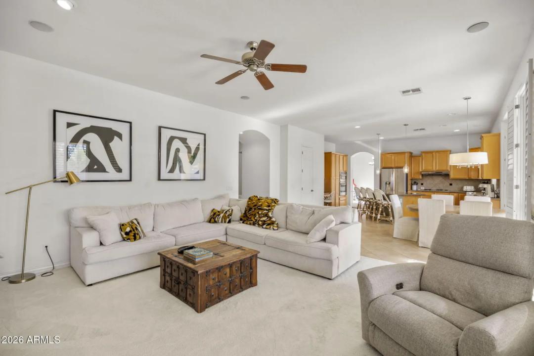 Real Estate Picture 16