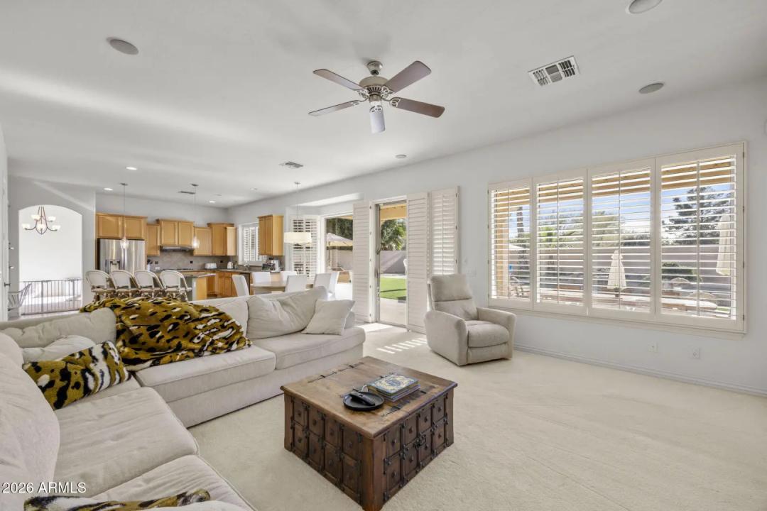 Real Estate Picture 5