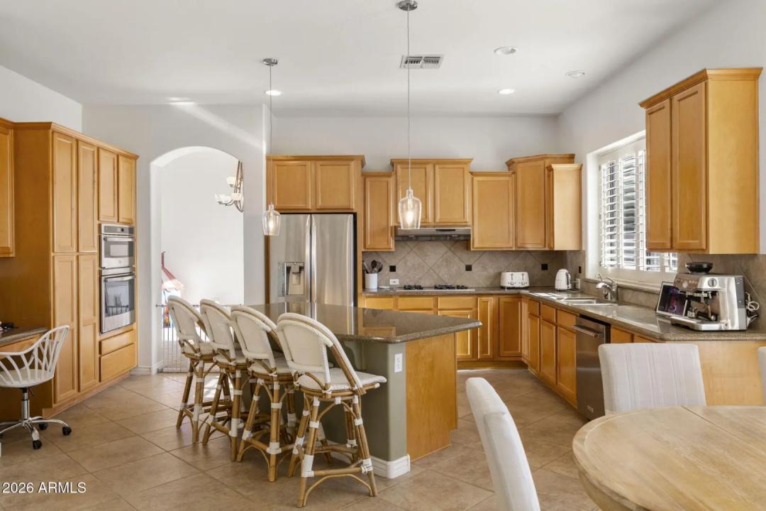 Real Estate Picture 13