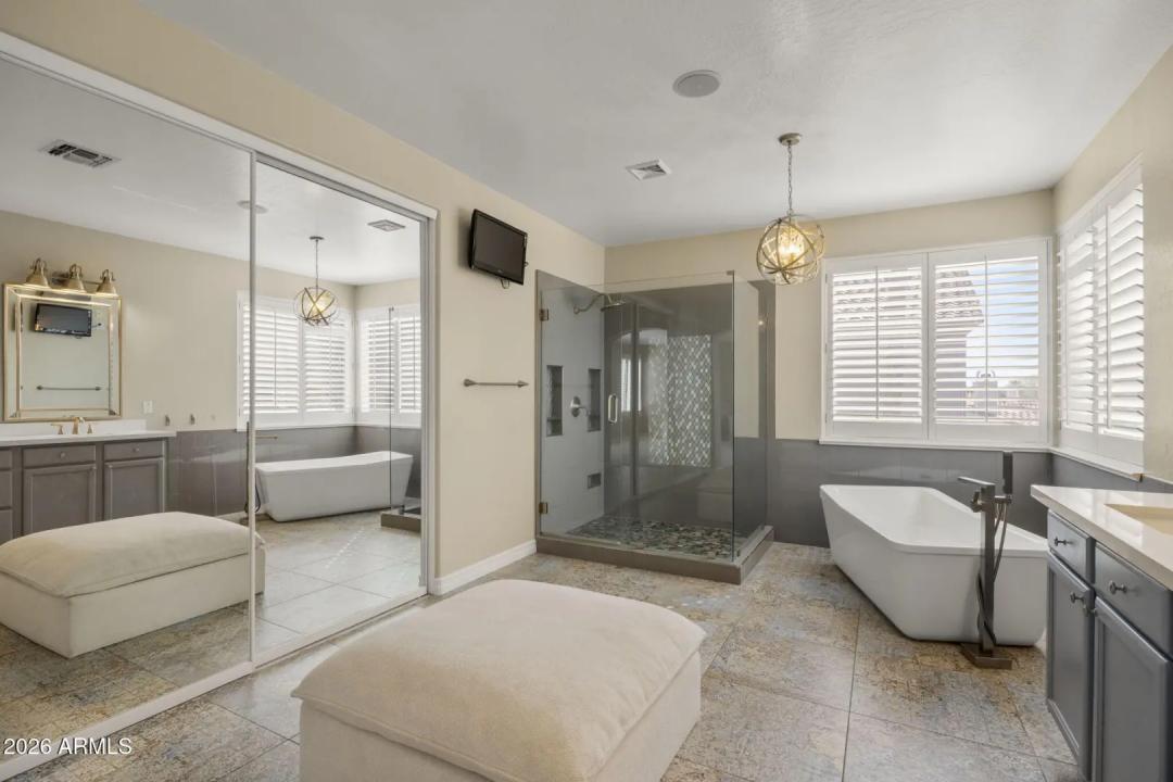 Real Estate Picture 27