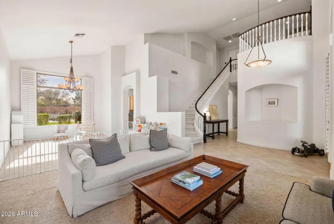 Real Estate Picture 2