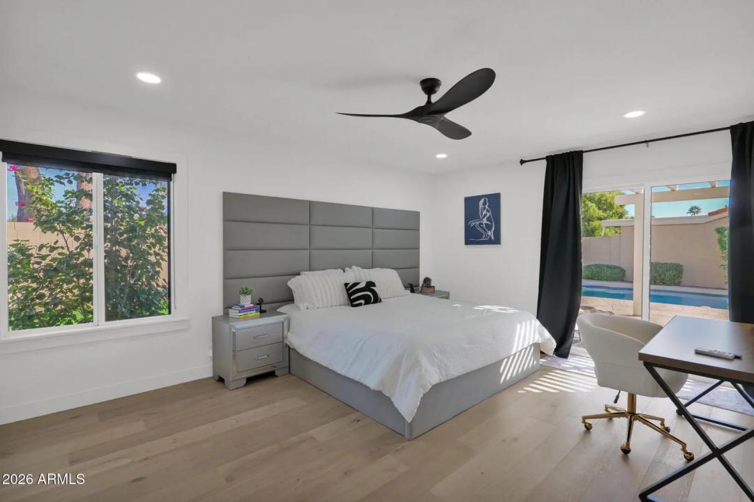 Real Estate Picture 15