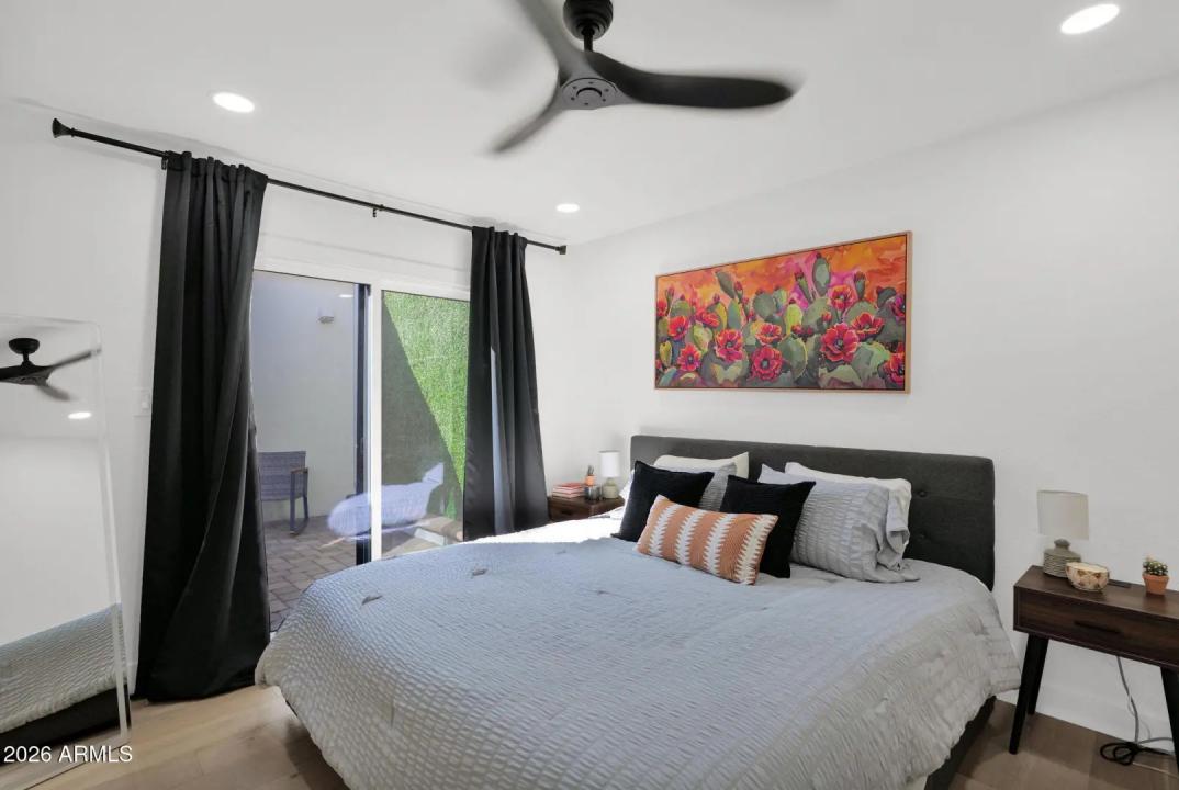 Real Estate Picture 18