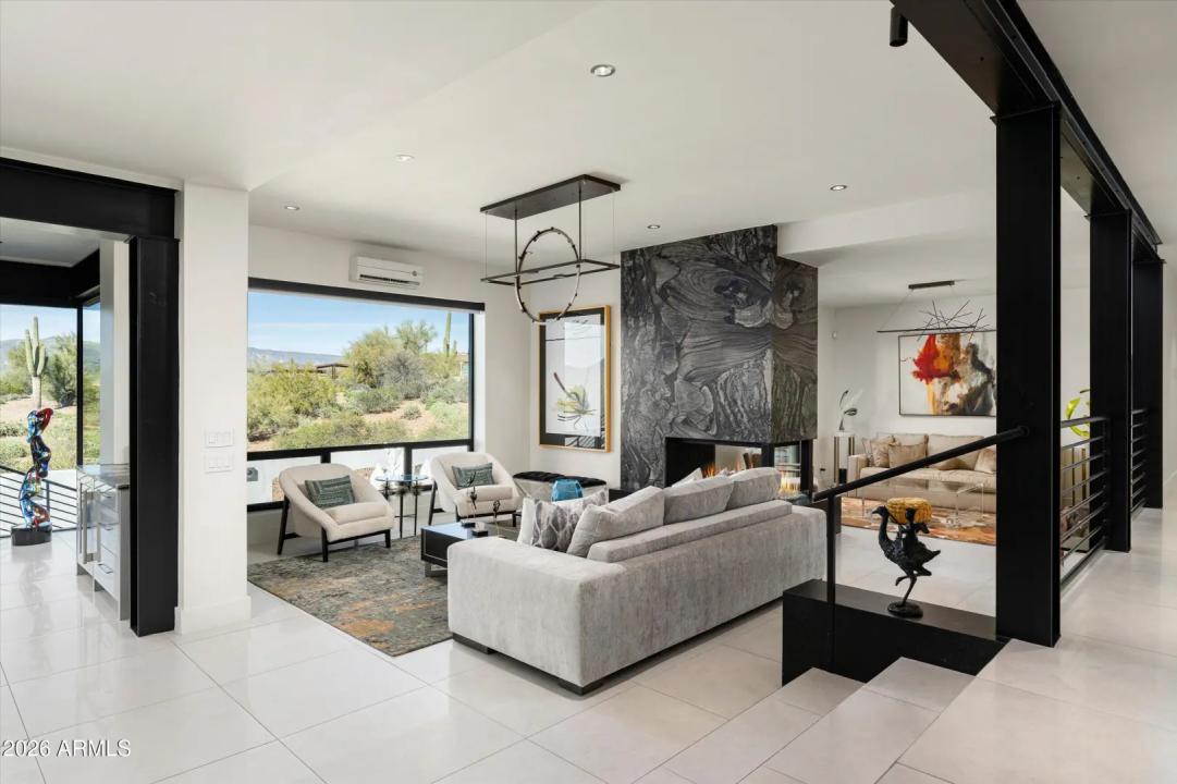 Real Estate Picture 11