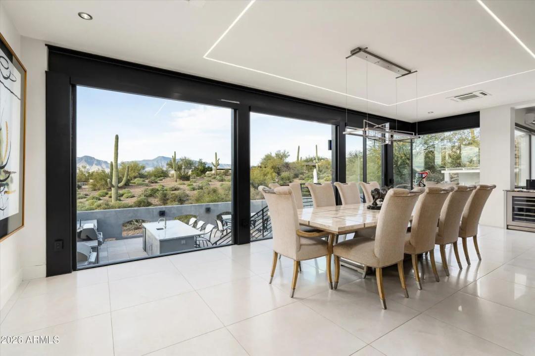 Real Estate Picture 16