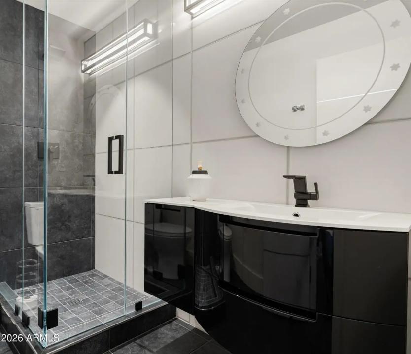 Real Estate Picture 35