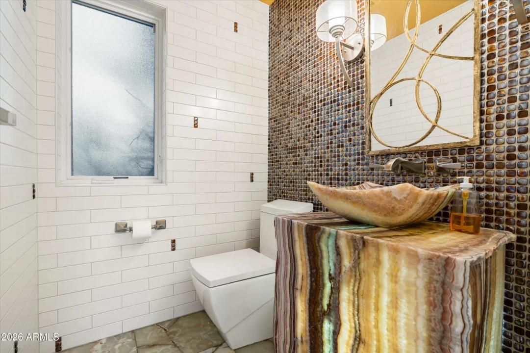 Real Estate Picture 37