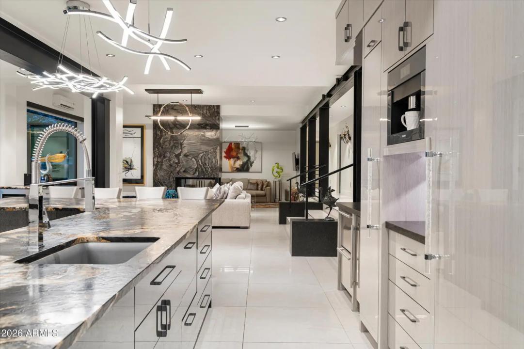 Real Estate Picture 20