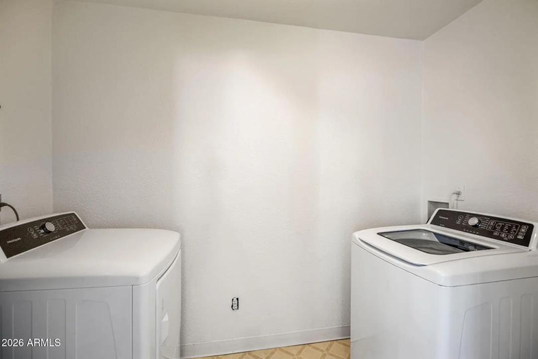 Real Estate Picture 17