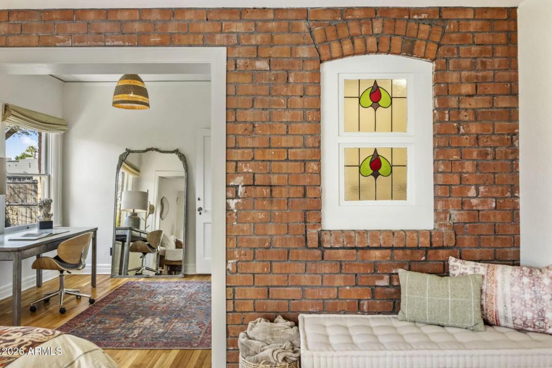 Real Estate Picture 15