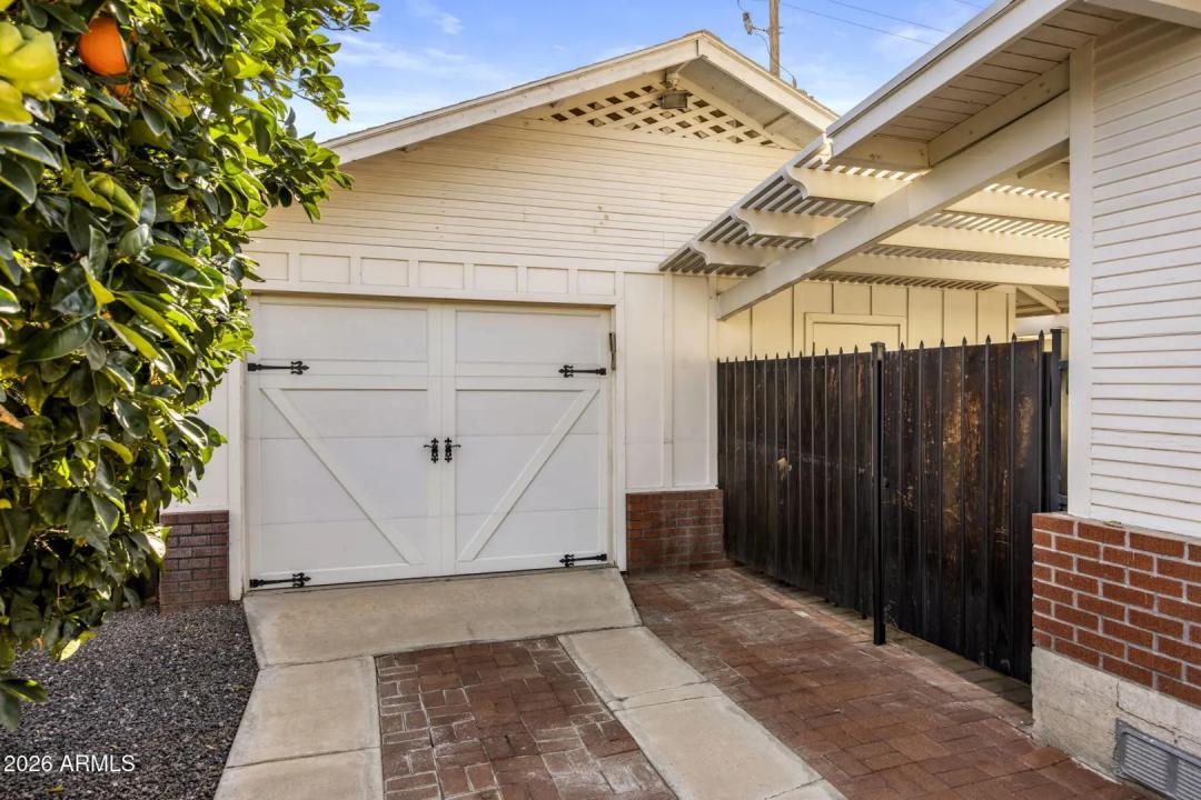 Real Estate Picture 29