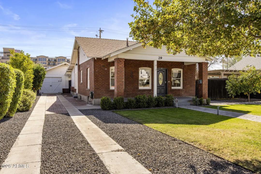 Real Estate Picture 30