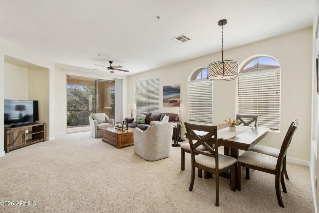 Real Estate Picture 5