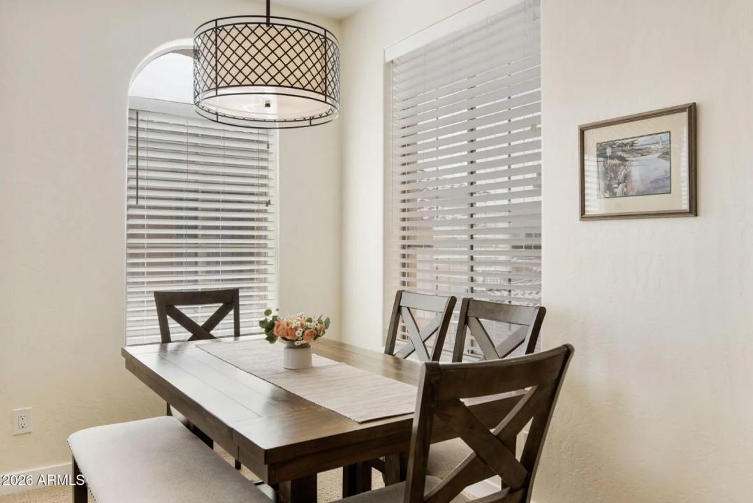 Real Estate Picture 7