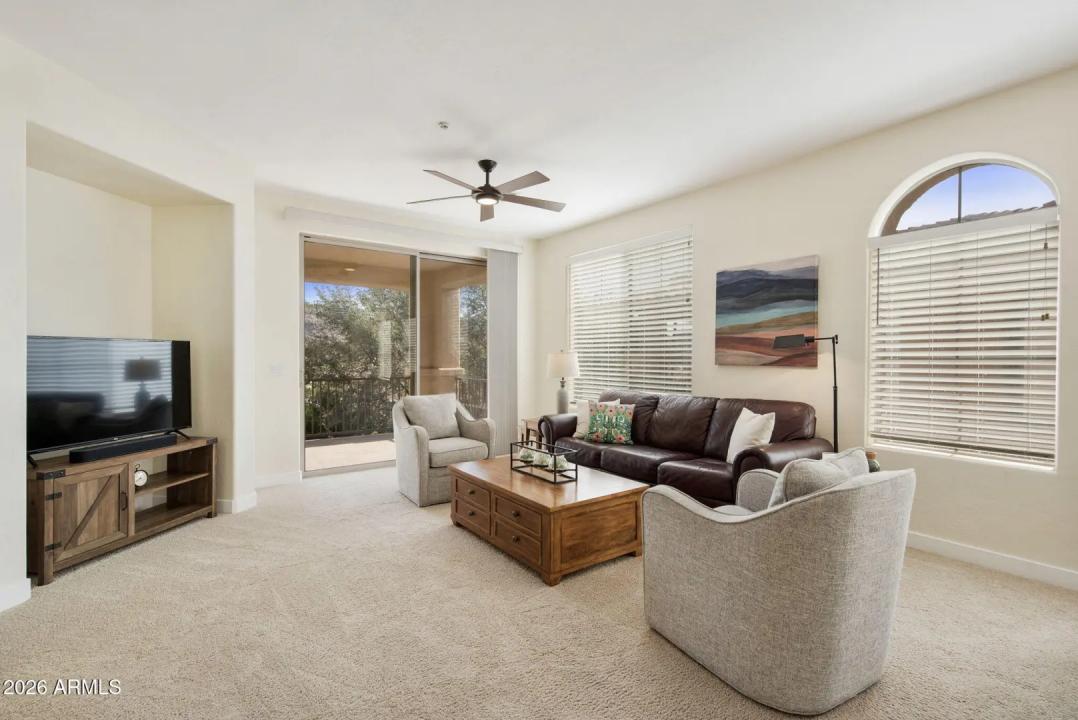 Real Estate Picture 6