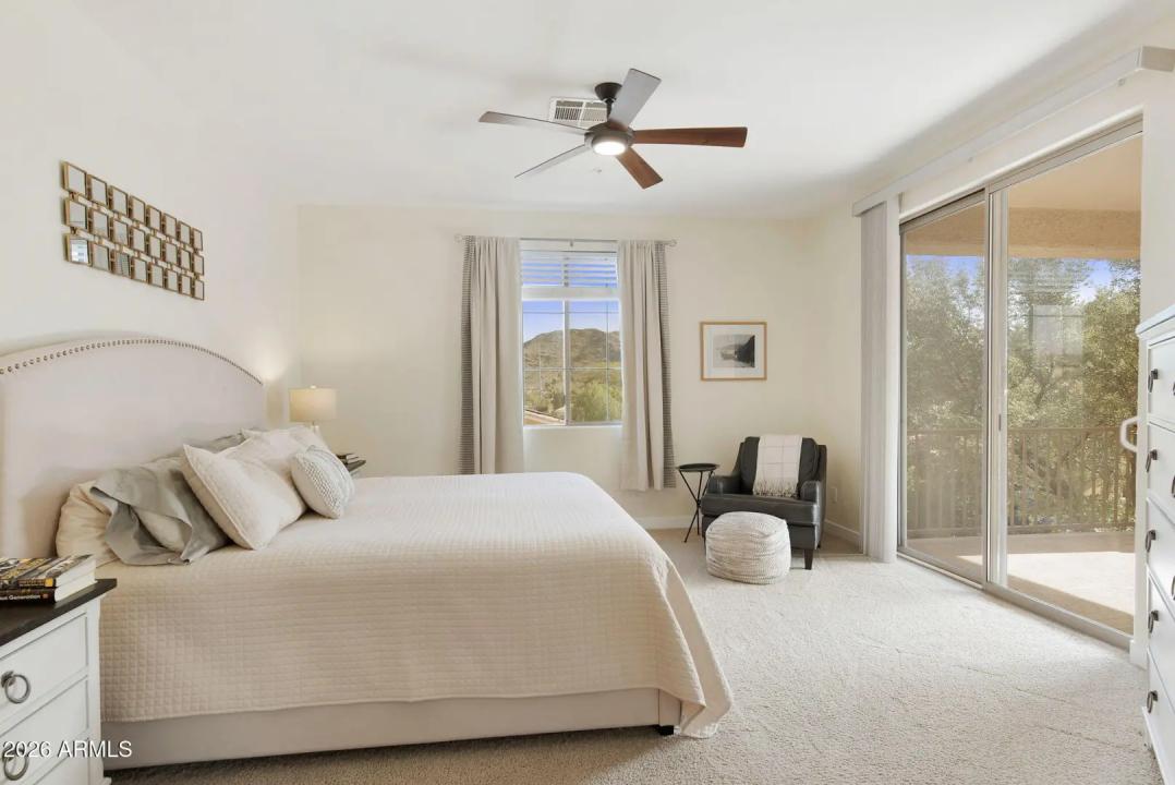 Real Estate Picture 12