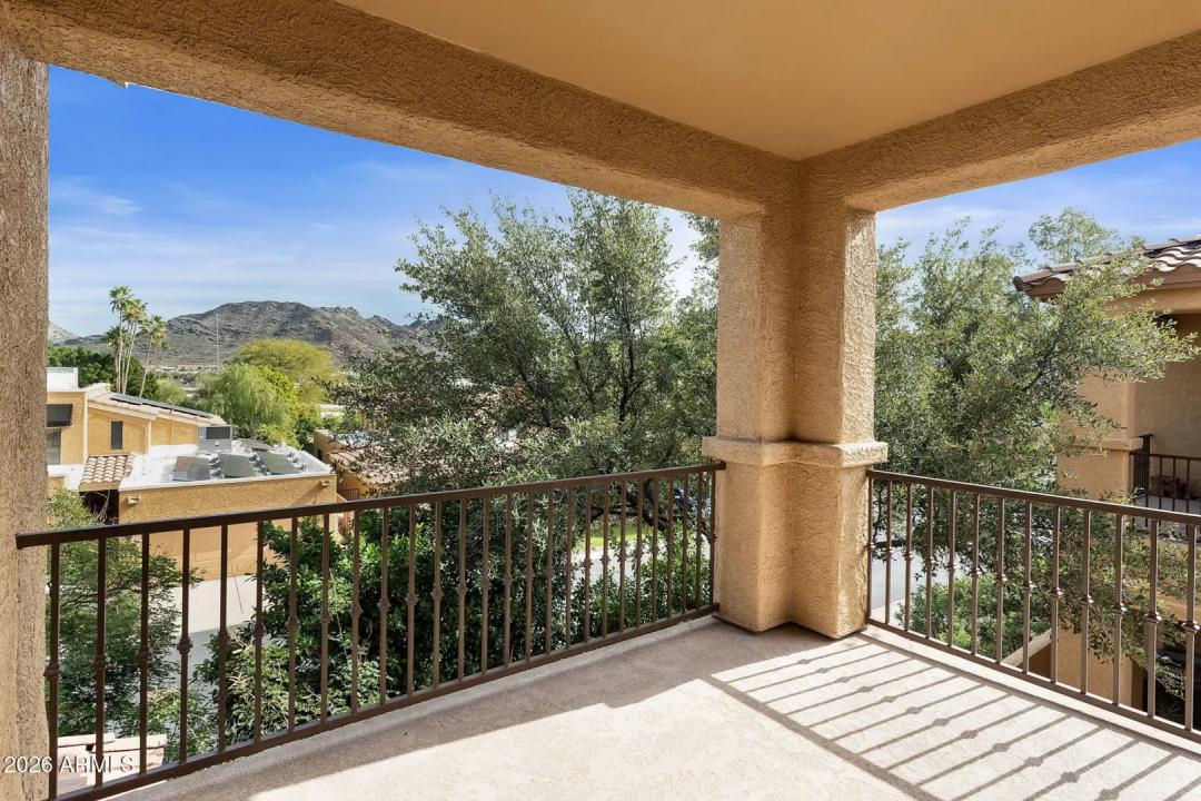 Real Estate Picture 18