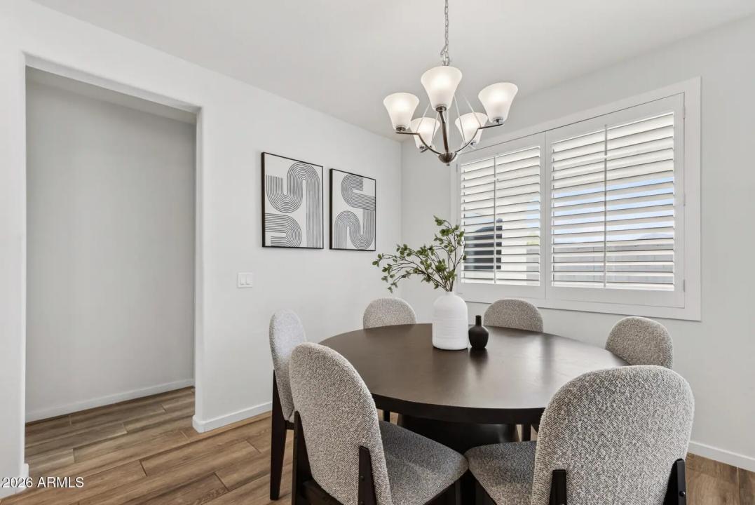 Real Estate Picture 15