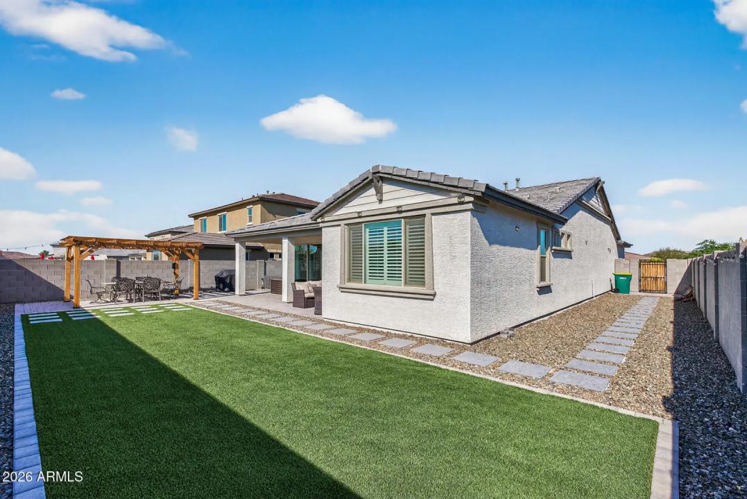 Real Estate Picture 35