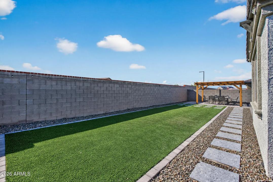 Real Estate Picture 36