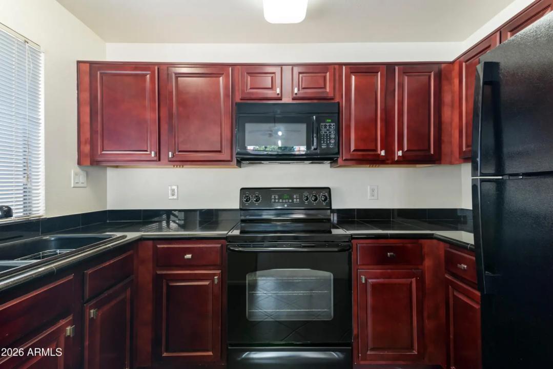 Real Estate Picture 10