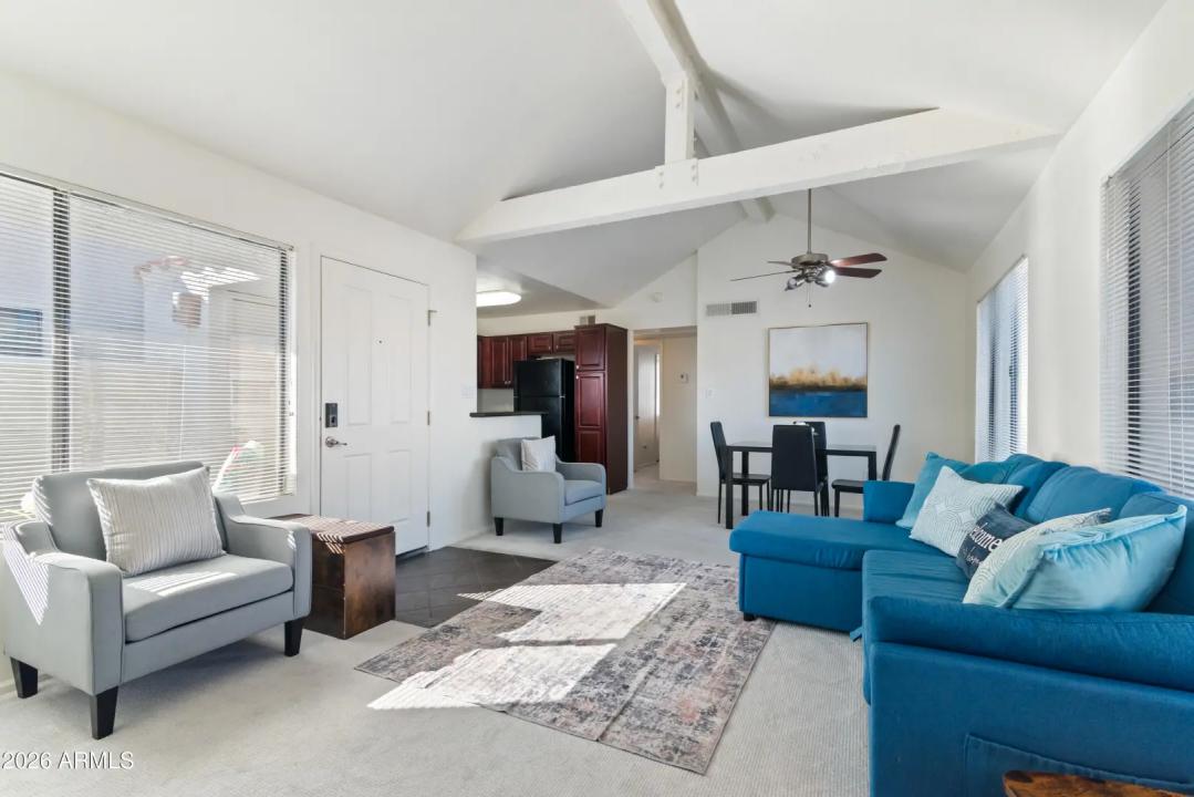 Real Estate Picture 3