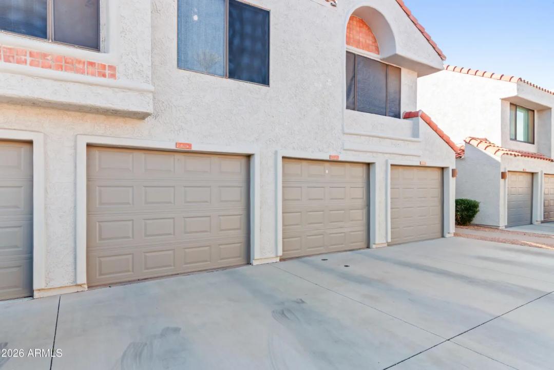 Real Estate Picture 23