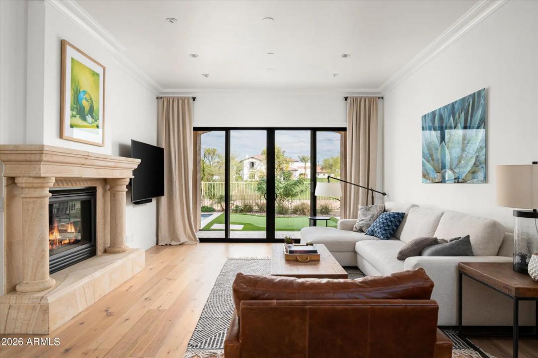 Real Estate Picture 3