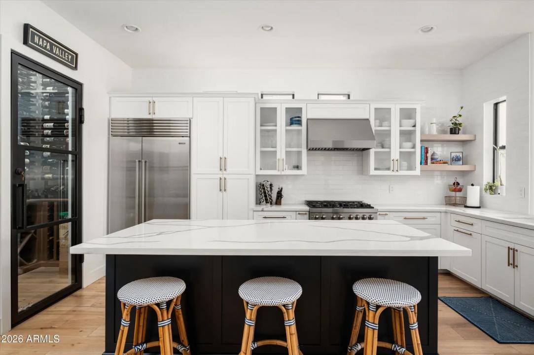 Real Estate Picture 10