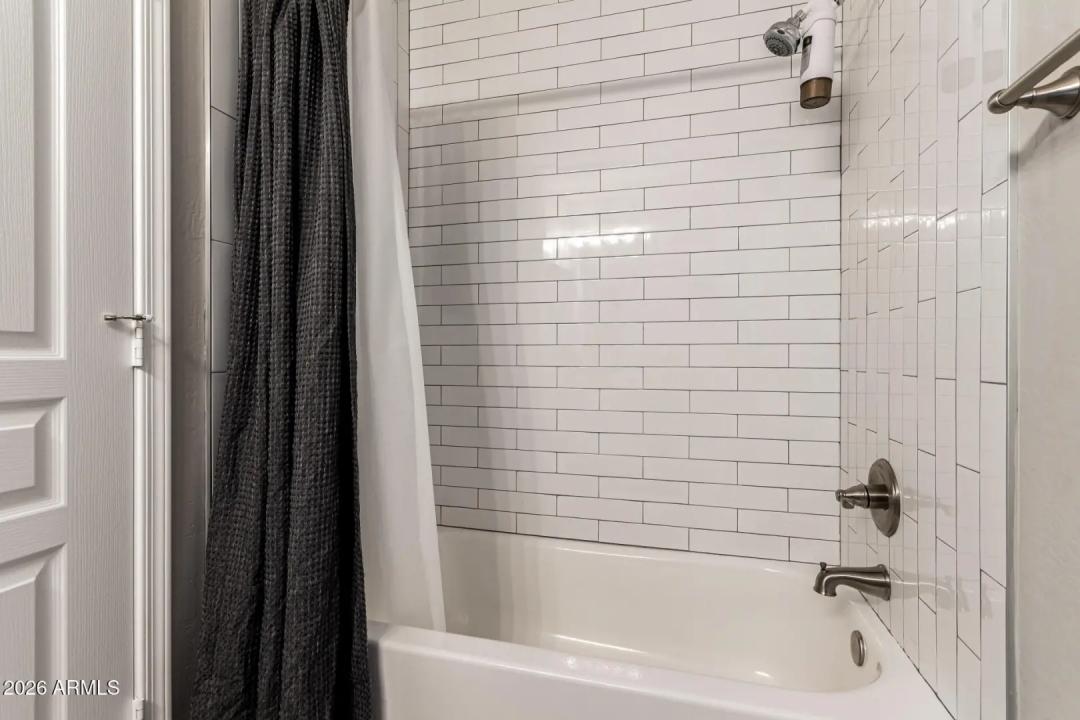 Real Estate Picture 27